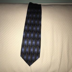 NWT Oak Hall blue and black silk tie.